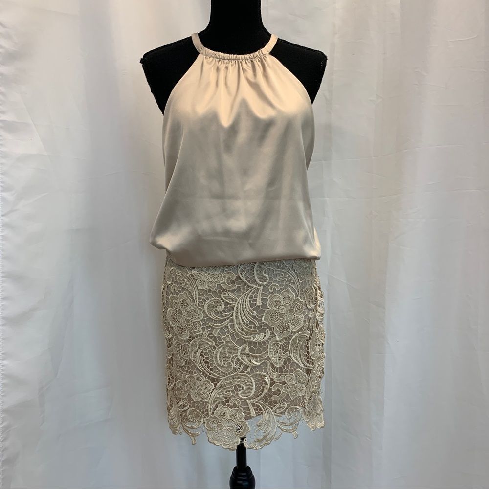 Adrianna Papell evening cream satin crochet lace halter dress Sz 6